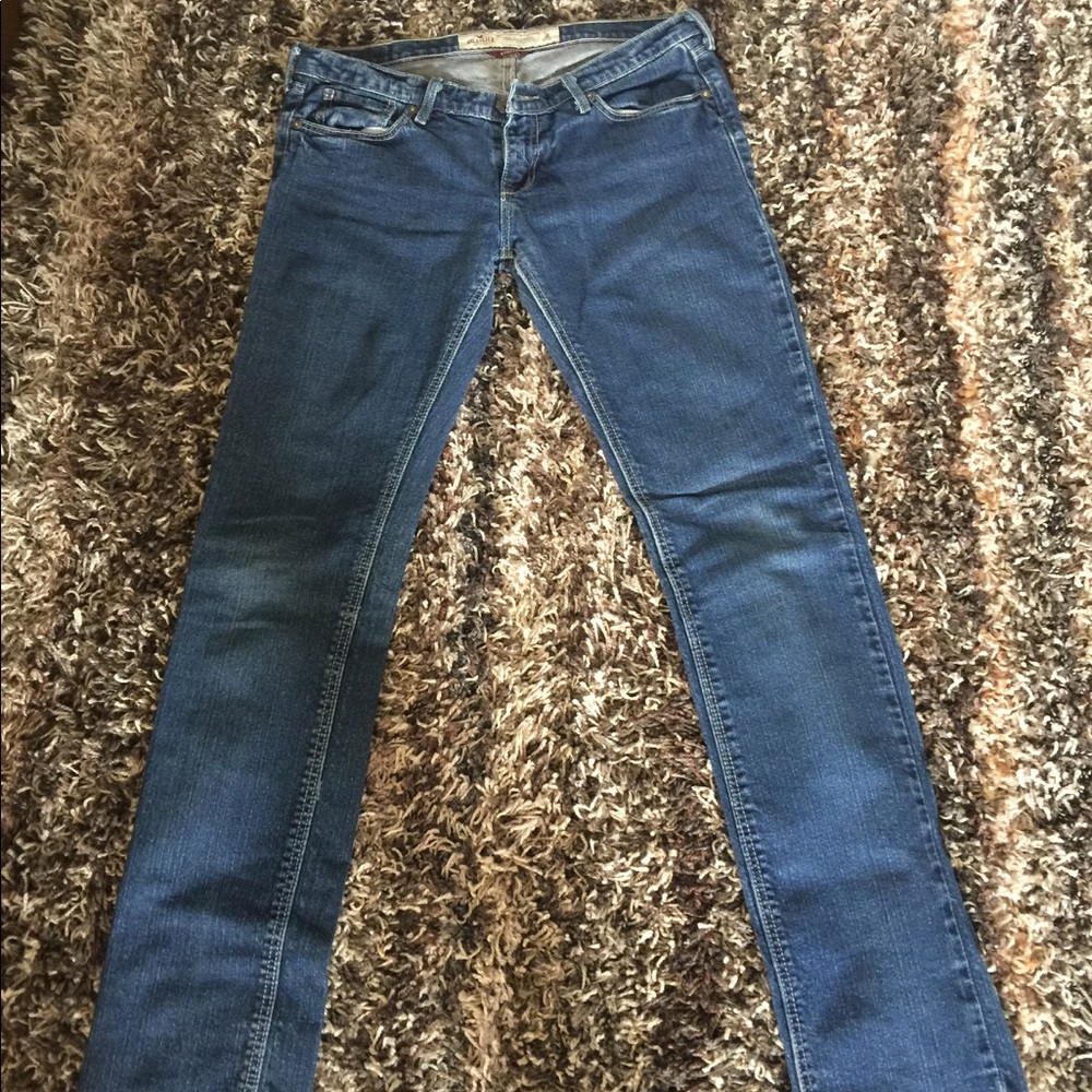 Low rise Hollister jeans size 3 R